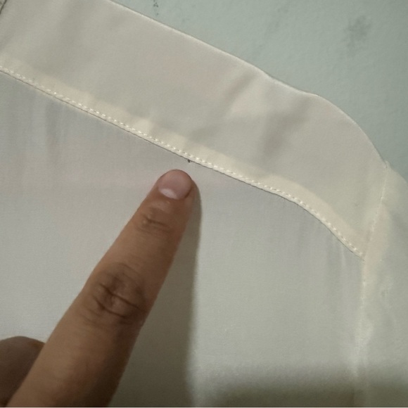 Vince Mixed Media Silk Linen Back Long Sleeve Button Down
Blouse Size Small - Picture 4 of 9